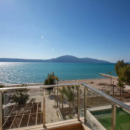 Royal Ξενοδοχείο 4*