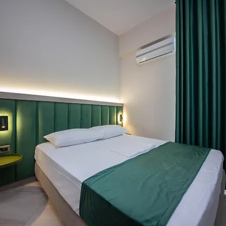 Ξενοδοχείο Royal 4*