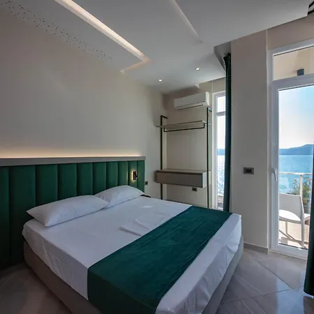 Ξενοδοχείο Royal Radhimë