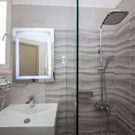 Royal 4*