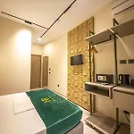 Royal 4* Radhimë