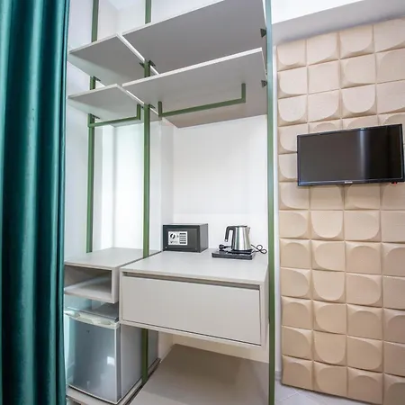 Royal 4* Radhimë